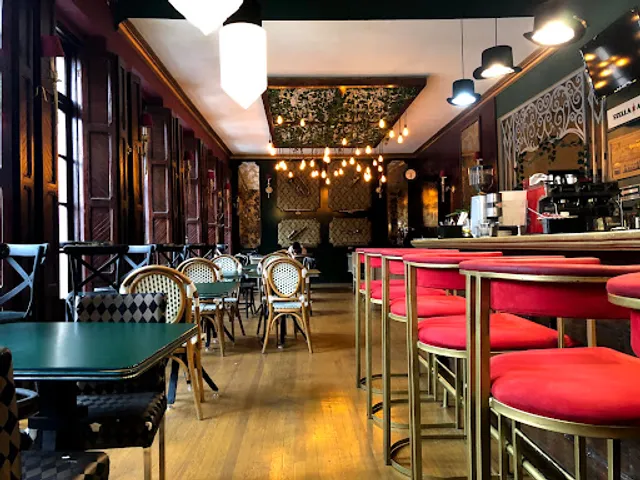 miDALÍ CAFÉ TACUBA