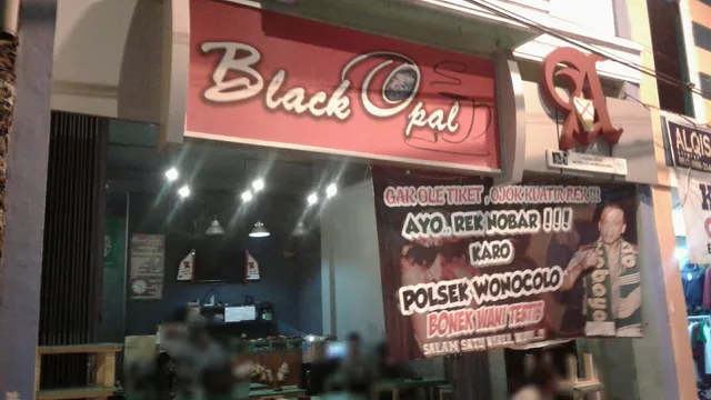 WARKOP + RENTAL MOTOR "BLACK OPAL"