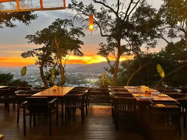 Khao Rang Breeze Restaurant