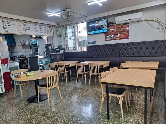 Hyeonjae Restaurant