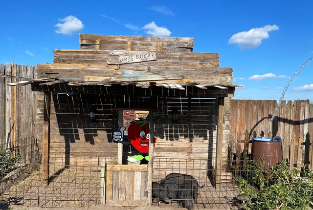 Lumley's Farm and Market