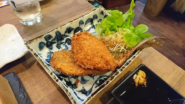 ごはんや いざかなや