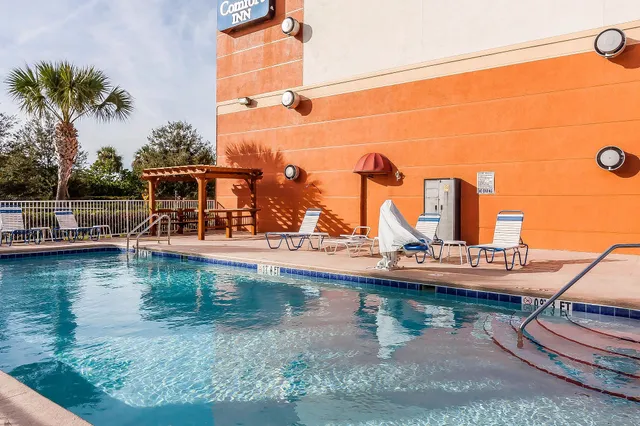 Comfort Inn St Petersburg North