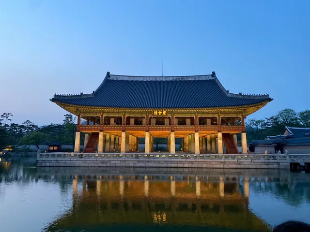 Gyeongbokgung (Government Complex-Seoul)