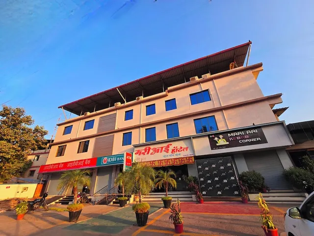 Hotel Mari Aai Residency