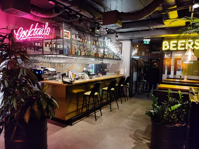 Restauracja Monticello Ristorante - wigilie pracownicze, komunie, imprezy okolicznościowe