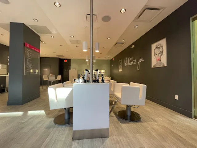 Blo Blow Dry Bar