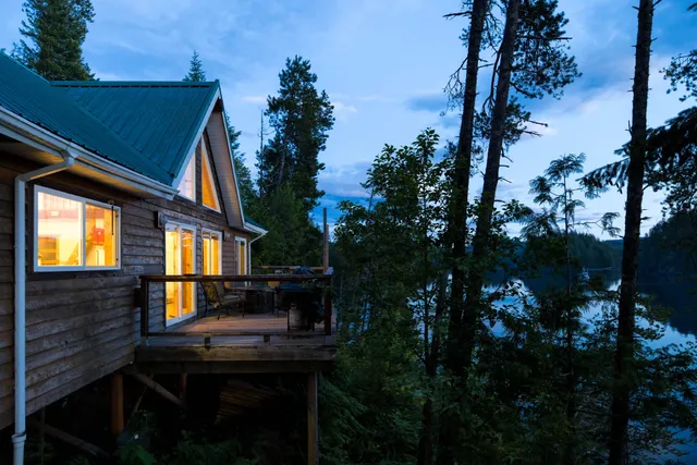 Sea Chalet Oceanfront Cabin