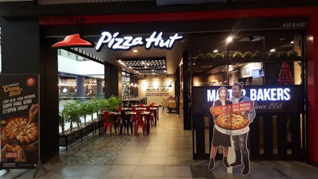 Pizza Hut Restaurant Sunway Velocity Mall