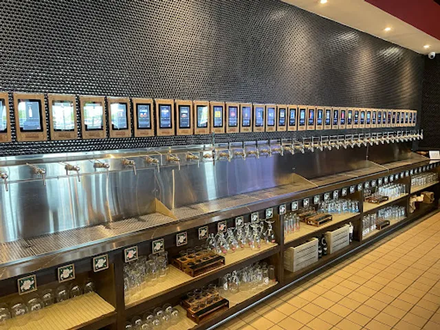 Smokin' Oak Wood-Fired Pizza and Taproom