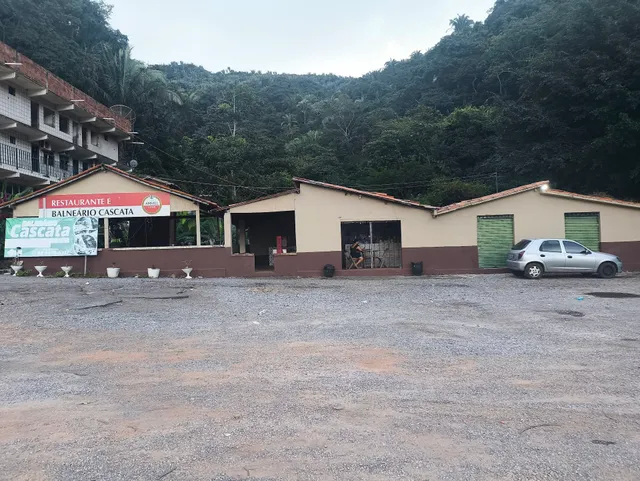 Balneário cascata e chalés( não temos relação com o hotel)