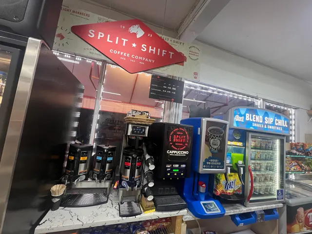 5 STAR FOOD & LIQUOR & Krispy Krunchy Chicken