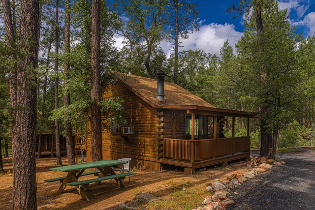 Cabins At Creekside