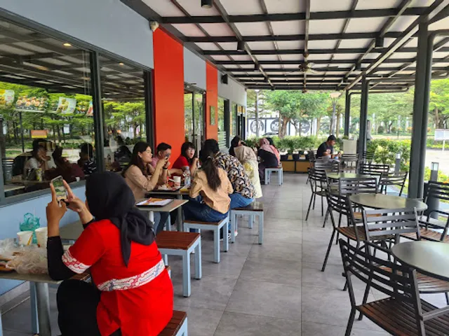 McDonald's The Park Solo Baru