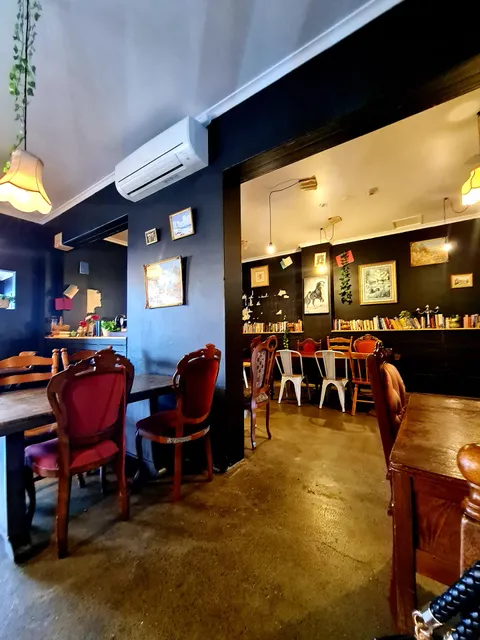 Ambers Cafe & Restaurant