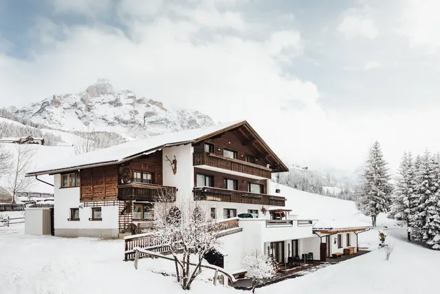 Roda de Ciar Apartments