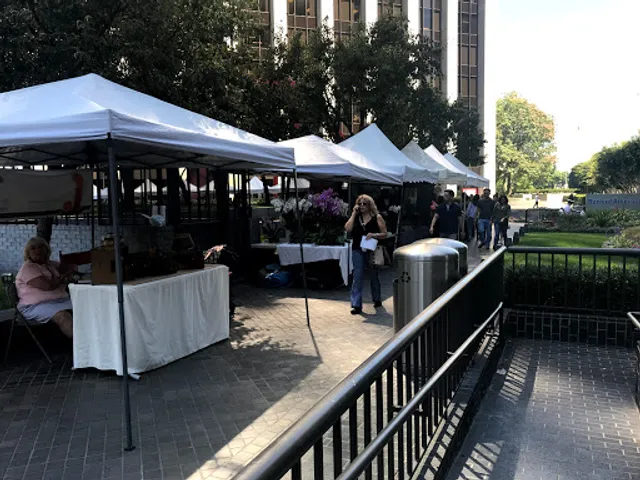 Farmers Market @ Bank of America Plaza