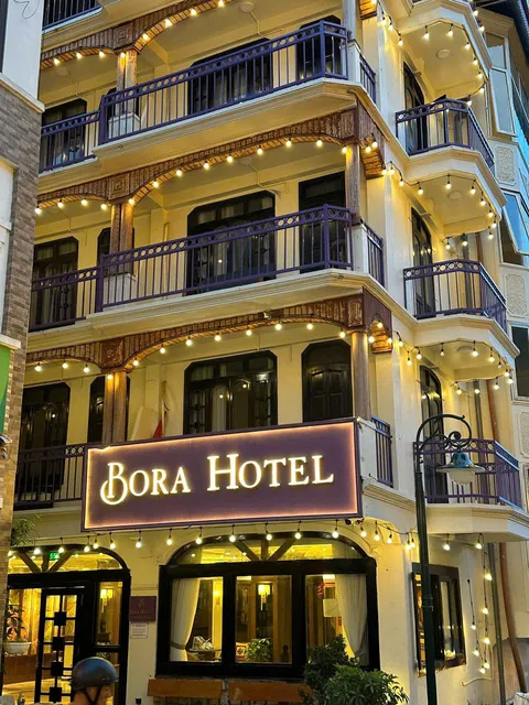 Bora Hotel
