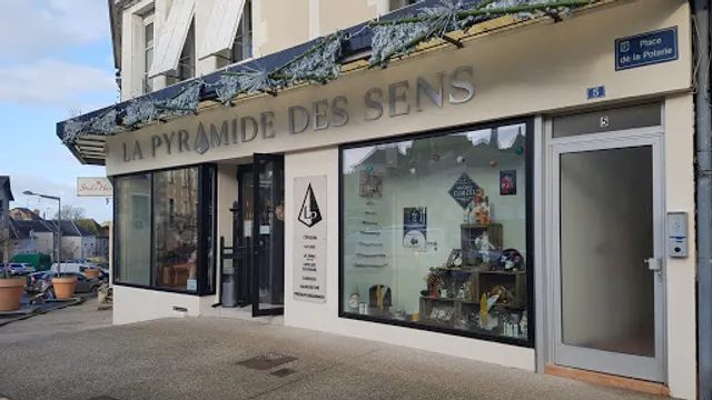 LA PYRAMIDE DES SENS