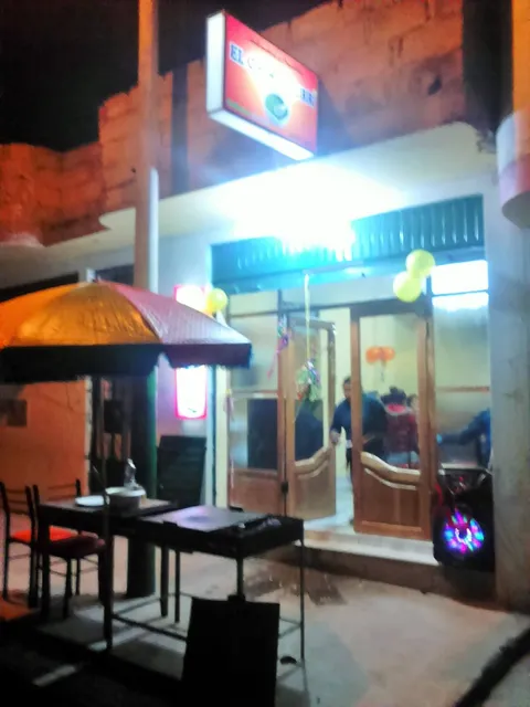 EL CHIMICHURRI Anticuchos y Parrillas