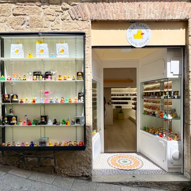 San Marino Duck Store