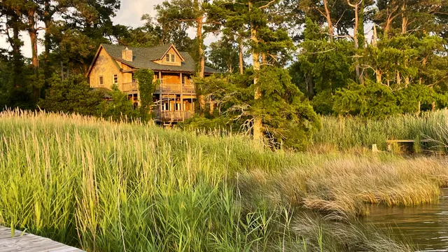 The Cypress Moon Inn