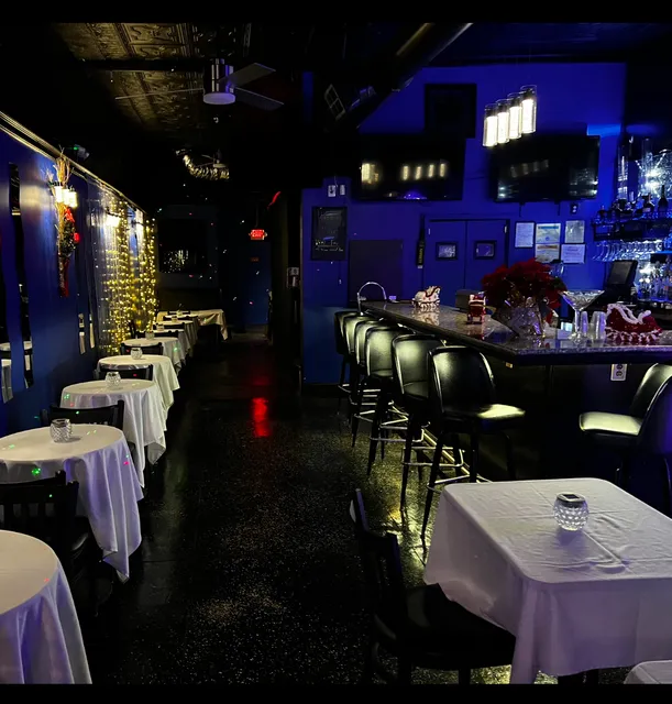 Platinum Lounge & Bistro