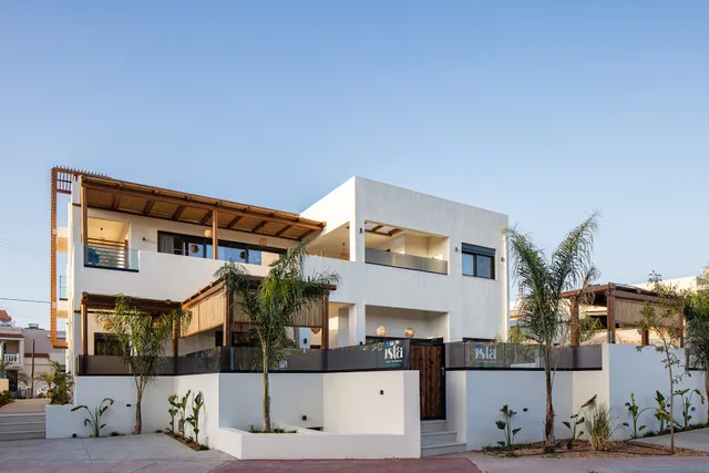 Isla luxury Apartments