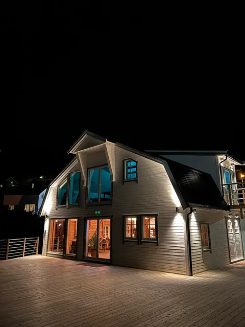 Torsken Brygge / Senja by Heart