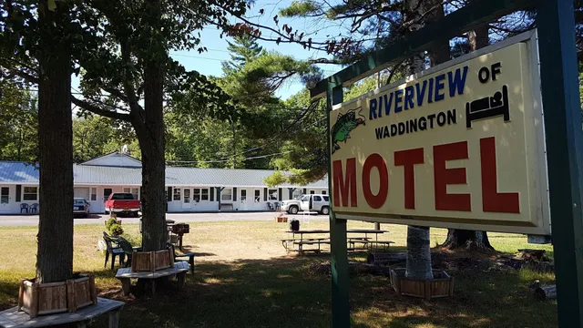 Riverview-Waddington Motel