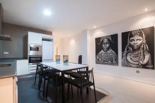 Valencia Luxury - Boutique Center