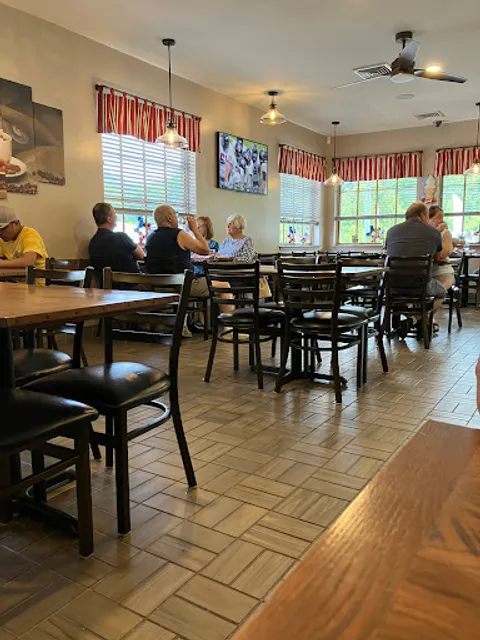 Fiore's Chill-n-Grill Cafe