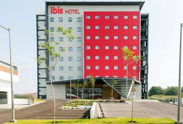 ibis Irapuato