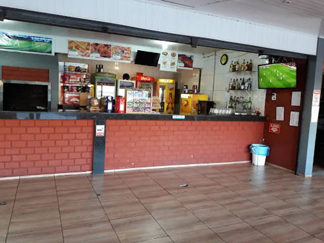 Bola de Meia Bar e Quadras de futebol Sintético