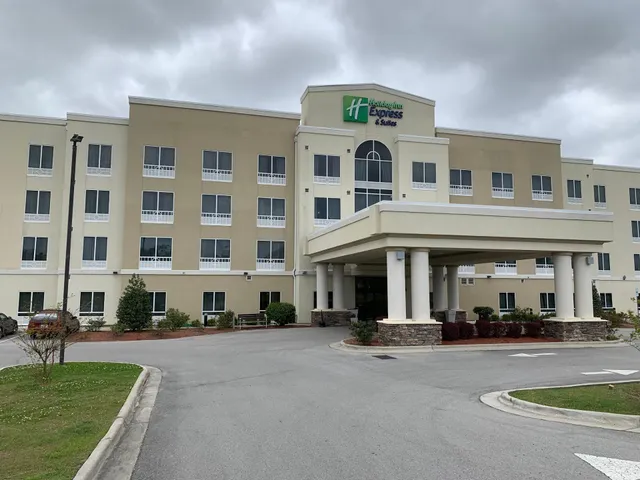 Holiday Inn Express & Suites Havelock NW-New Bern by IHG