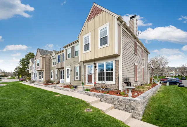 Kearns Home Team - Jen Kearns, REALTOR - Preferred Homes Colorado