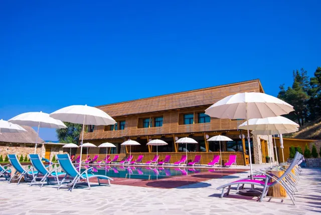 Villa Victoria - thermal spa hotel in Banya