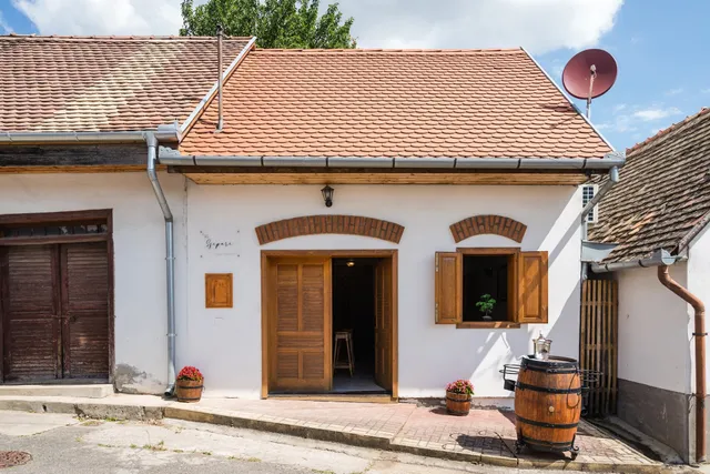 Szeparé pinceház szállás Villány