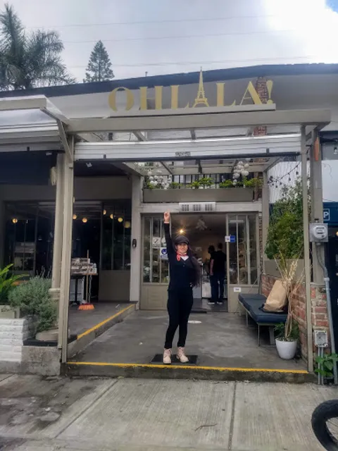 Oh La La Toltecas y Huicholes