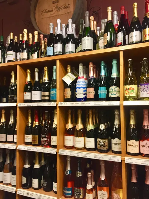 Briarwood Mart Wines & Spirits