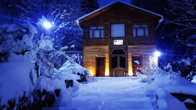 AYDER Nazlı Çiçek Apart Daireler