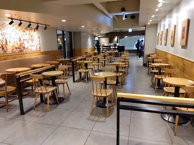 Starbucks Coffee - Ofuna Lumine Wing