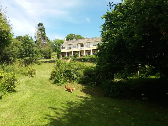Frog by the Sea Cottage, Frogmore Farm
