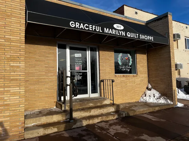 Graceful Marilyn Quilt Shoppe