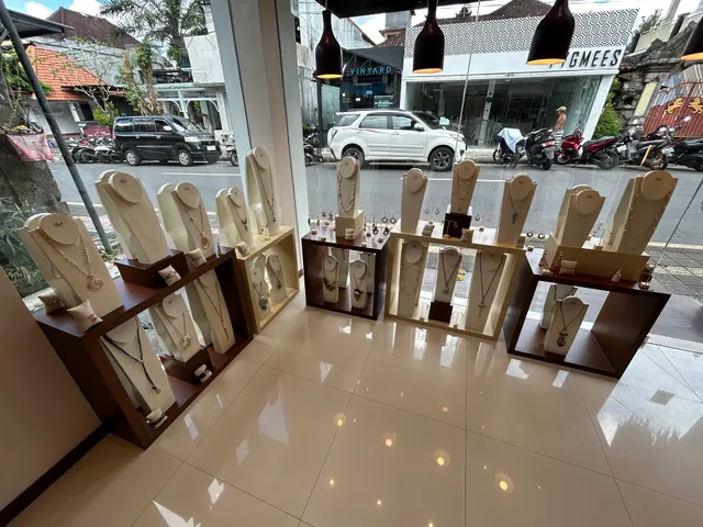 Blink Fashion Jewellery - Monkey Forest