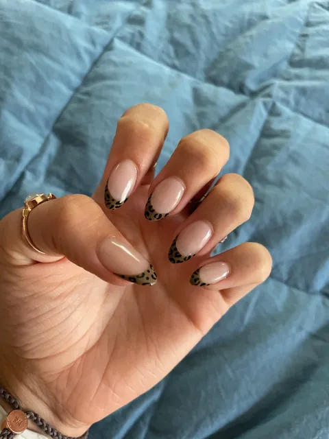 Nailsbyliz Nguyen