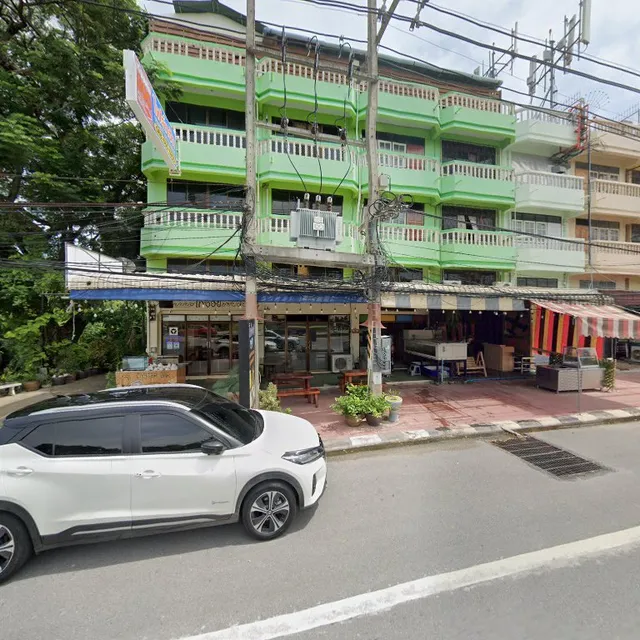 OYO 75372 Flight Hut Hotel