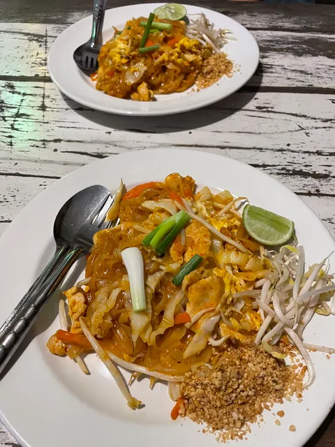 Genuine thai food มาลัย อาหารตามสั่ง