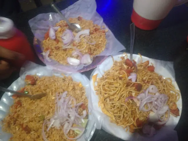 HOT & SPICY FOOD COURT