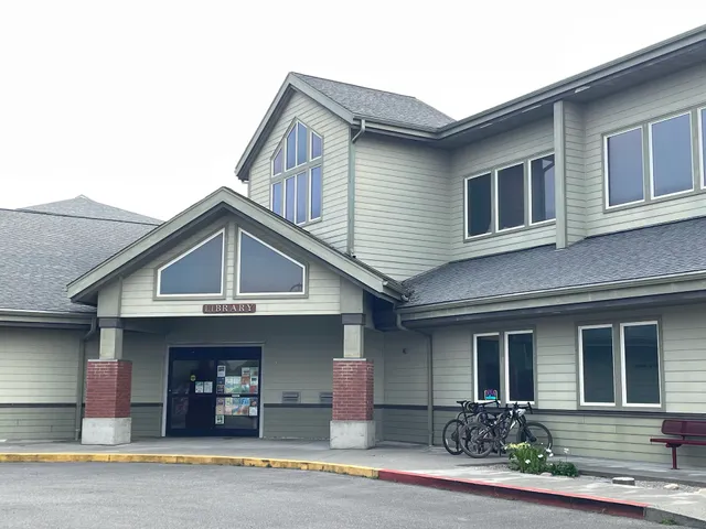 Bandon Public Library